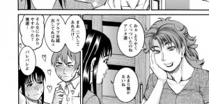 【エロ漫画】友達の家で宅飲みしていた巨乳JD…お開きになったものの友達が膝枕で爆睡してしまったため部屋から出てきた友達の弟に部屋まで運んでもらうことに！【TAMAKI】