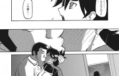 【エロ漫画】久しぶりに家に帰って来た彼は、母親から父親の親戚の父子が泊まっていることを聞かされ、二人に挨拶されることに。ところがその母親は彼らに緊縛拘束や中出しセックスまでされてしまう【山文京伝：欺罔】