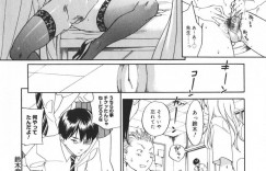 【エロ漫画】気弱な男子生徒に筆おろしを迫る淫乱女教師…戸惑う彼にお構い無しで彼女はお構いなしで騎乗位で腰を振りまくる！【米倉けんご:鈴木君の受難】